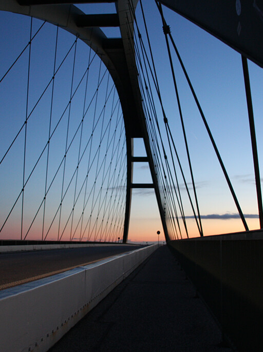 Ein Bild der Fehmarnsundbrücke