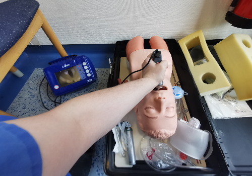 Bild von der Übung der Intubation